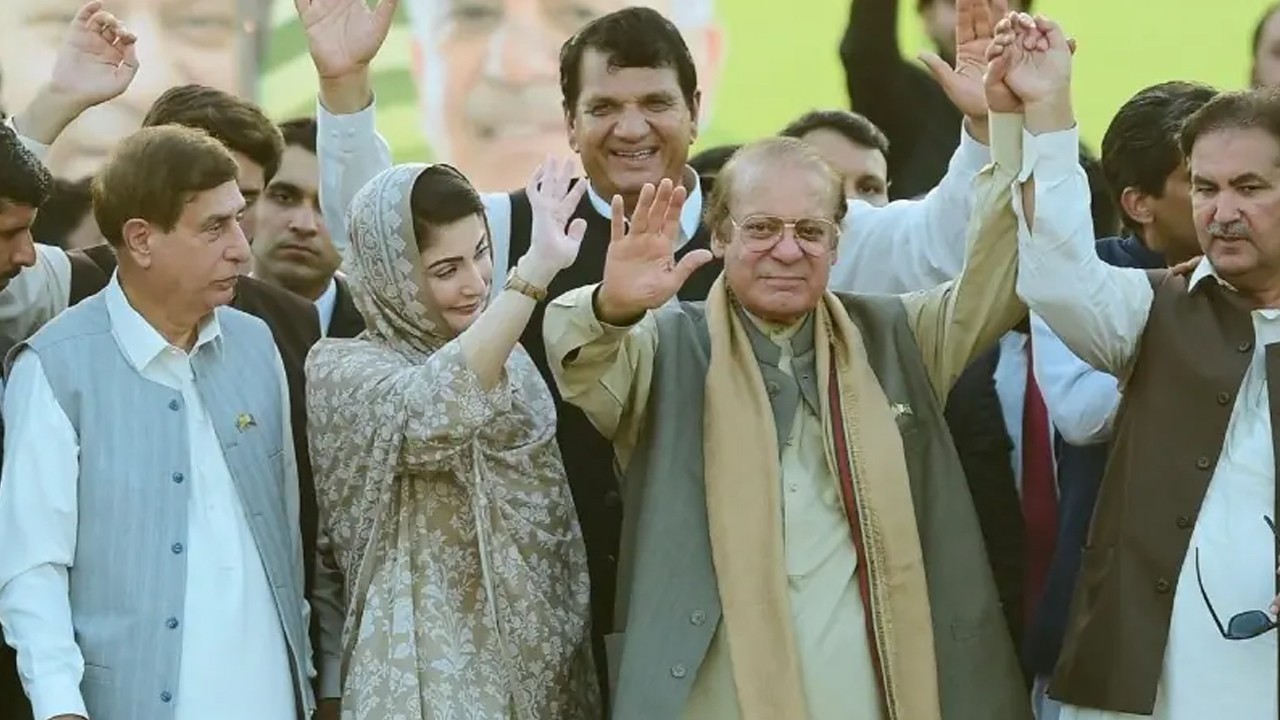 PPP alleges ‘political bribery’ over Maryam Nawaz’s electric bus gift to AJK