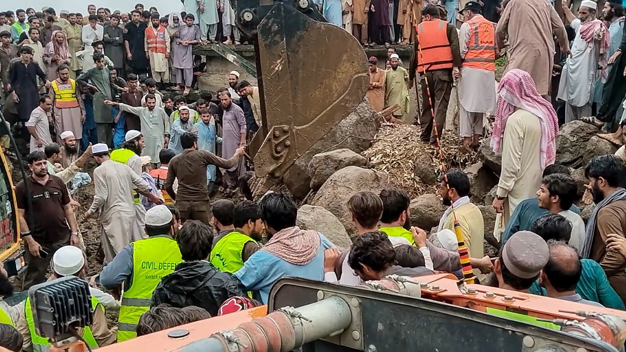 K-P puts hospitals on alert amid monsoon, flood threat