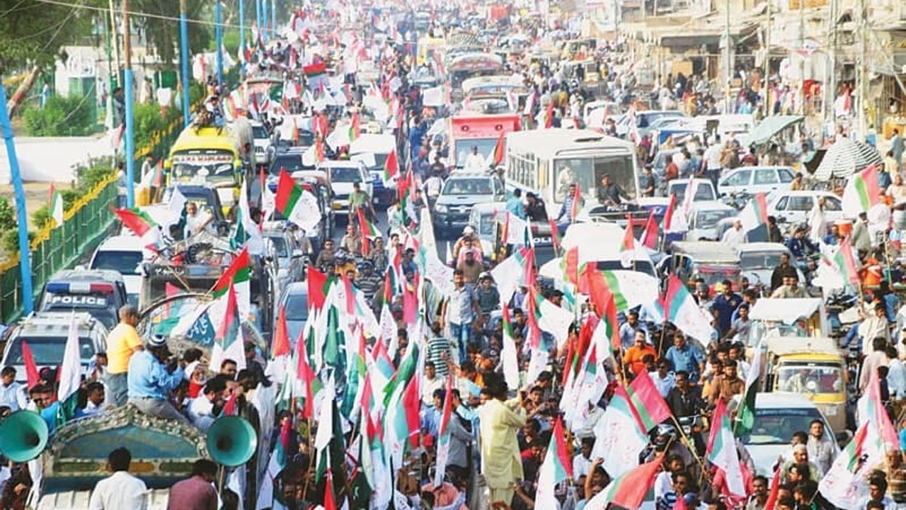 MQM-P begins street movement for Karachi rights, seeks constitutional reforms