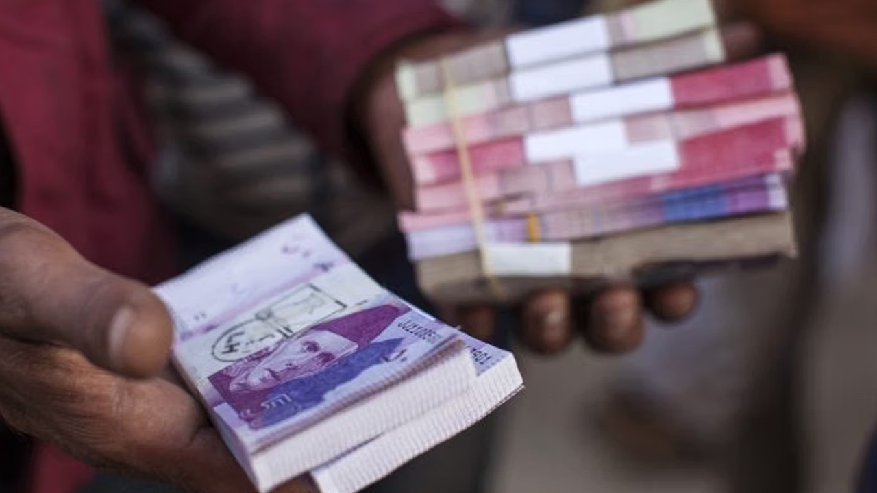 Teachers seek pending PSER payments in Attock