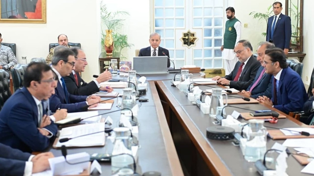 PM Shehbaz directs elimination of unnecessary positions to improve govt performance