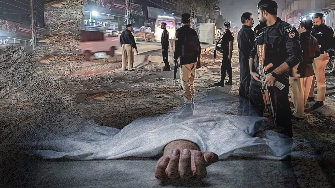 Police constable martyred, 2 suspected robbers killed in shootout in Karachi's Orangi Town: police
