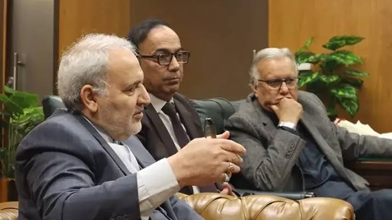 Iranian envoy hails deepening Pakistan-Iran ties, says bond cannot be weakened by challenges