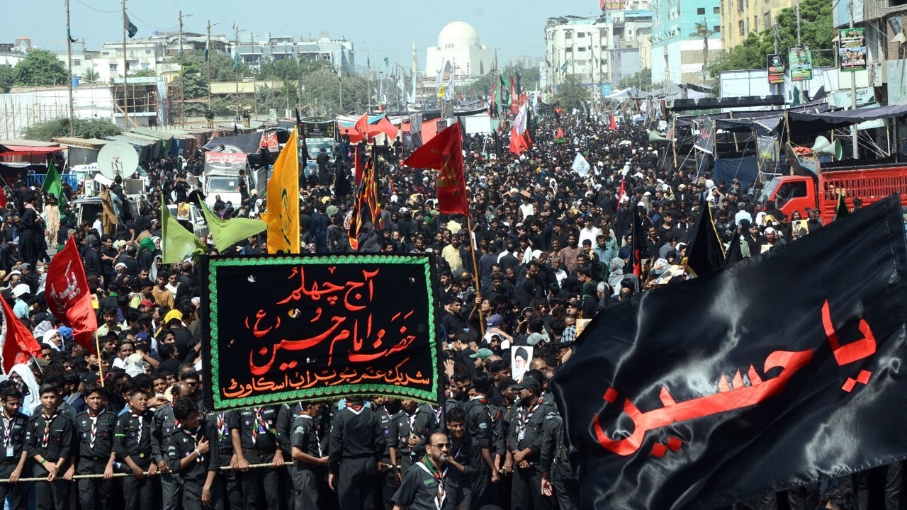 Chehlum processions begin across Pakistan amid tight security