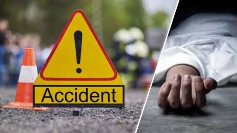 Two friends killed as motorcycle crashes into pavement at Karachi's Karimabad underpass