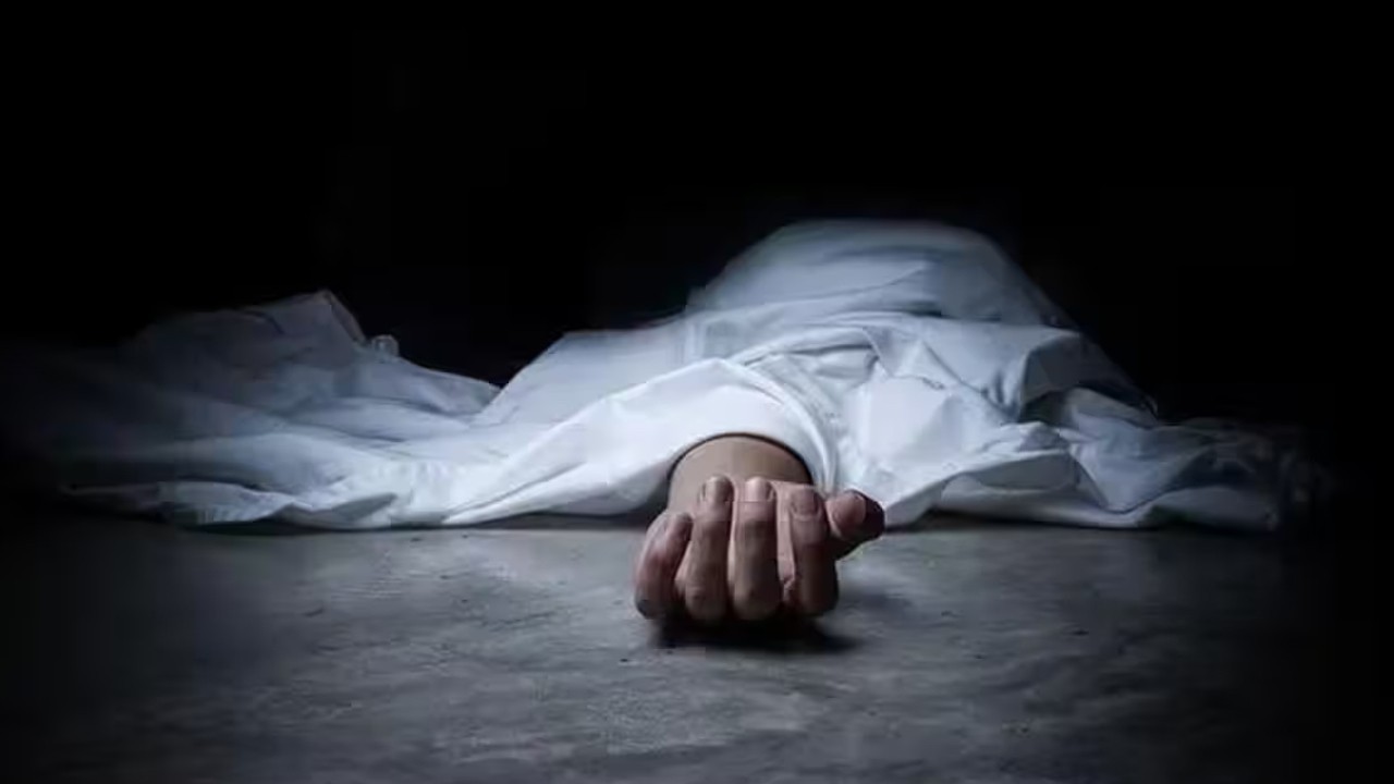 2 women killed in firing on vehicle carrying Karachi-based traders