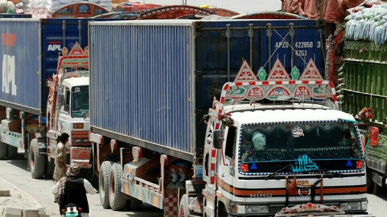 Goods transporters defer strike for 40 days as talks succeed