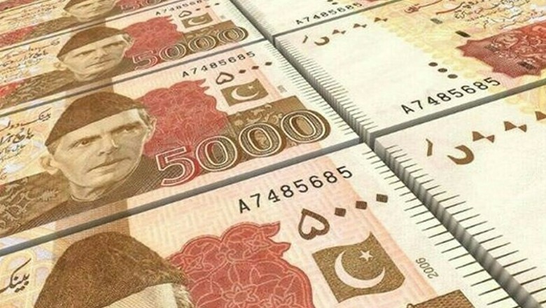 Bank ATMs dispensing counterfeit Rs5,000 notes, says Senate panel