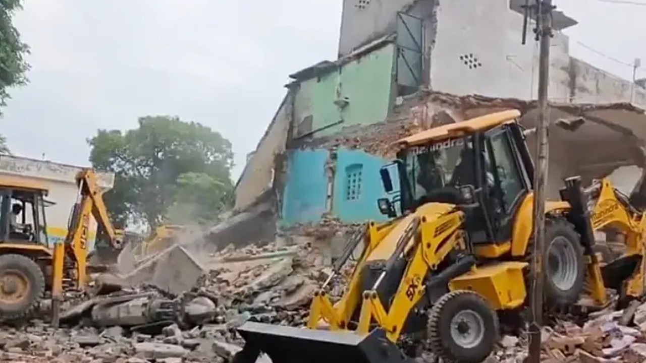 Pakistan condemns demolition of century-old mosque in India's Saharanpur