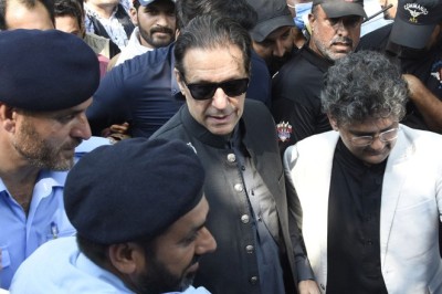 عمران خان توشہ خانہ کیس میں بھی گرفتار