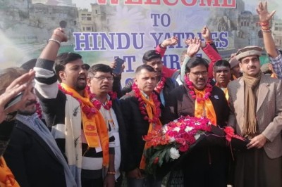 مذہبی تہوار کیلیے بھارت سے 55 ہندو پاکستان پہنچ گئے