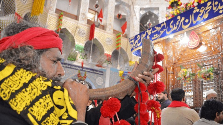 لعل شہباز قلندر مزار کے مینیجر نے ایک کروڑ سے زائد کا سونا چوری کرلیا