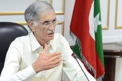 بلے کے نشان کی آفر ہوئی تھی جس پر انکار کردیا، پرویز خٹک