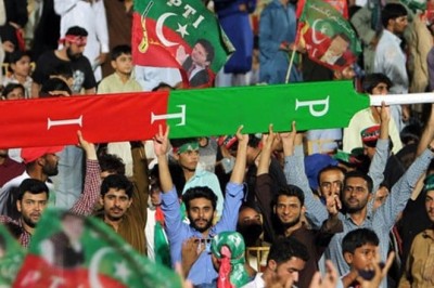 پی ٹی آئی بلے کے نشان پر الیکشن لڑے گی، الیکشن کمیشن کا فیصلہ معطل