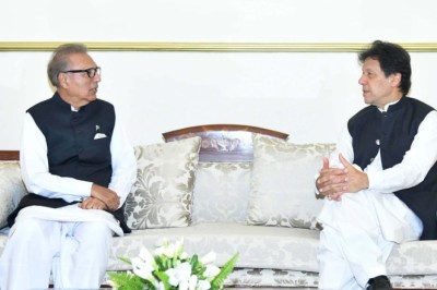 عارف علوی کی کوئی نہیں سن رہا، عمران خان