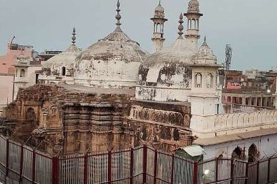 بھارتی عدالت نے ایک اور تاریخی مسجد میں ہندوؤں کو عبادت کی اجازت دے دی