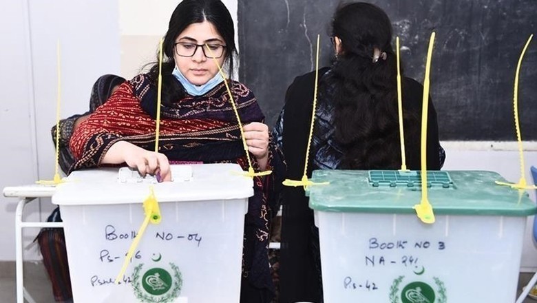 الیکشن کمیشن کا ہر حال میں 8 فروری کو انتخابات کروانے کا فیصلہ