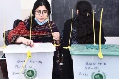 الیکشن کمیشن کا ہر حال میں 8 فروری کو انتخابات کروانے کا فیصلہ