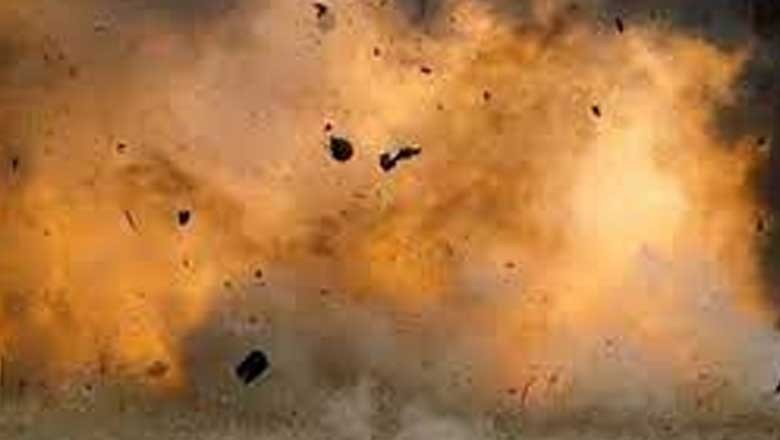 کراچی دھماکے کا نیا موڑ، ہلاک شخص پولیس افسر کا بیٹا نکلا، خاتون اور بچہ بھی جاں بحق