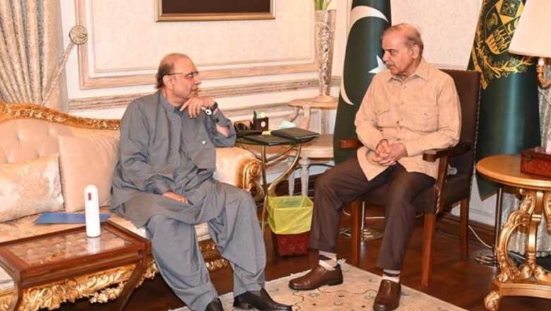 شہباز شریف اور زرداری کی ملاقات، وفاق اور پنجاب میں حکومت بنانے پر اتفاق