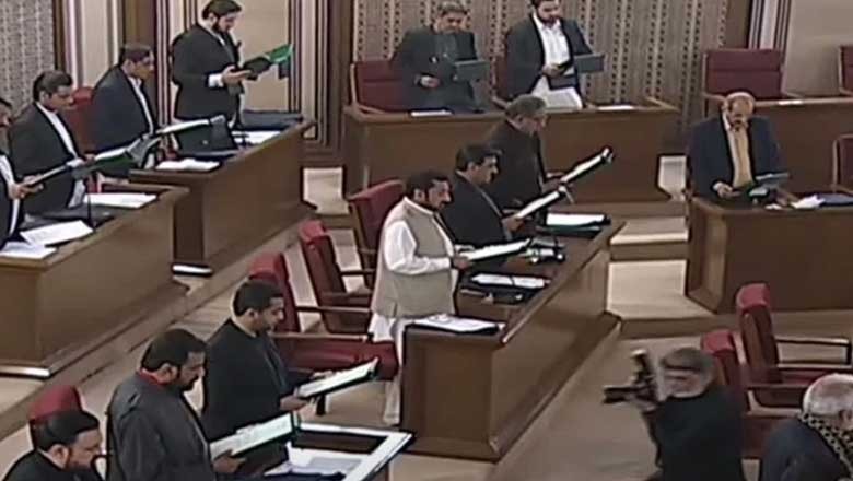 بلوچستان اسمبلی کے نومنتخب اراکین نے حلف اٹھالیا