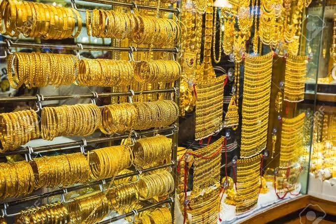 سونے کی قیمت 900 روپے بڑھ گئی