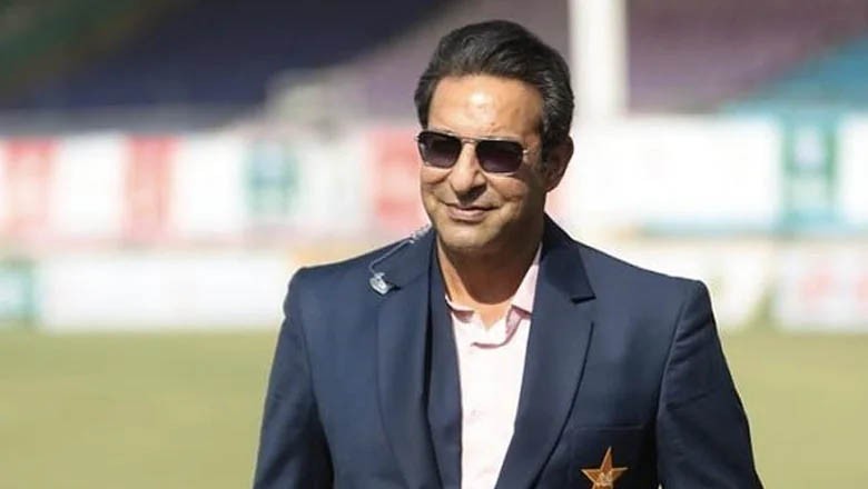 پی ایس ایل 9، وسیم اکرم نے کراچی کے تماشائیوں کے اسٹیڈیم نہ آنے کی وجہ بتادی