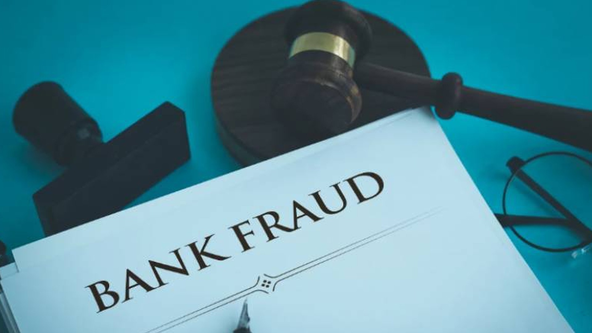 کراچی سے سمندر پار پاکستانیوں کے اکاؤنٹ کا صفایا کرنے والا بینک مینیجر گرفتار