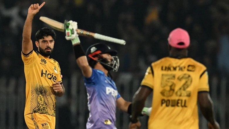 پشاور زلمی نے ملتان سلطانز کو سنسنی خیز مقابلے کے بعد شکست دے دی