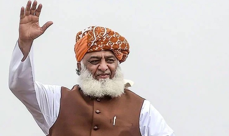 دھاندلی سیاسی جماعتوں نے نہیں اسٹیبلشمنٹ نے کی، فضل الرحمان