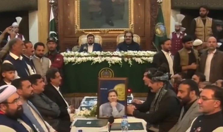 خیبرپختونخوا کے وزرا اور مشیروں کو محکمے تفویض