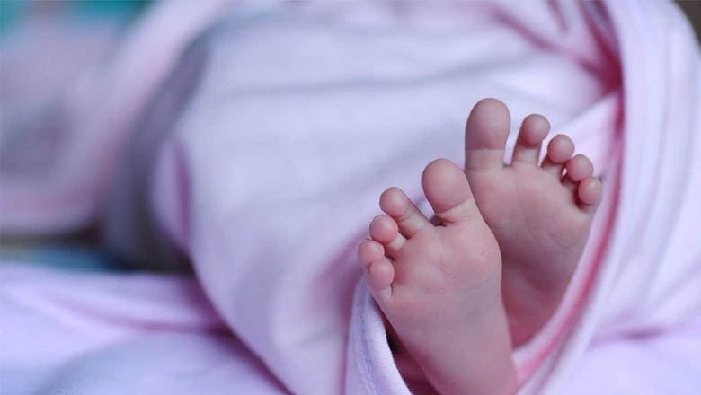حیدرآباد میں چار ہاتھ اور 4 ٹانگوں والے عجیب الخلقت بچے کی پیدائش