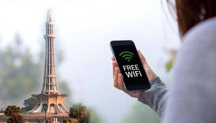 لاہور میں عوام کیلیے مفت وائی فائی سروس 2 ہفتے میں شروع ہوگی