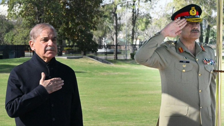 کابینہ کا جی ایچ کیو کا دورہ، پاک فوج کی مکمل حمایت کا اعلان