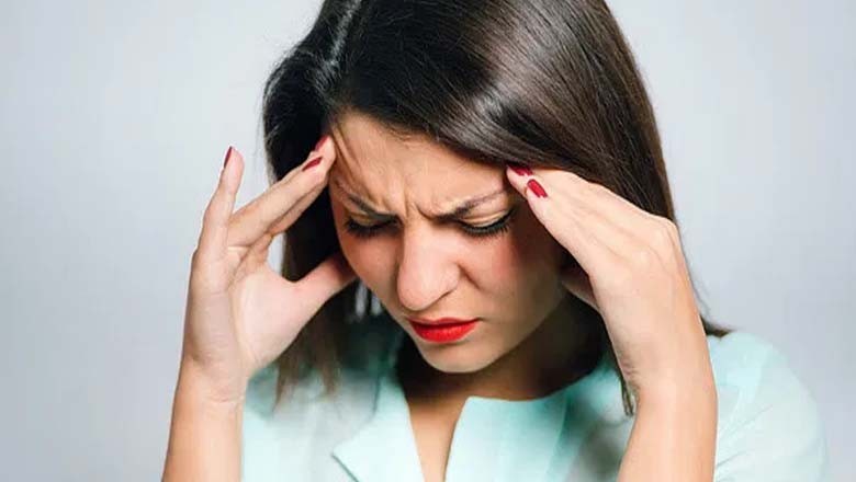 کیا روزے کی حالت میں آپ کو سردرد رہتا ہے؟ آسان علاج جان لیں۔۔