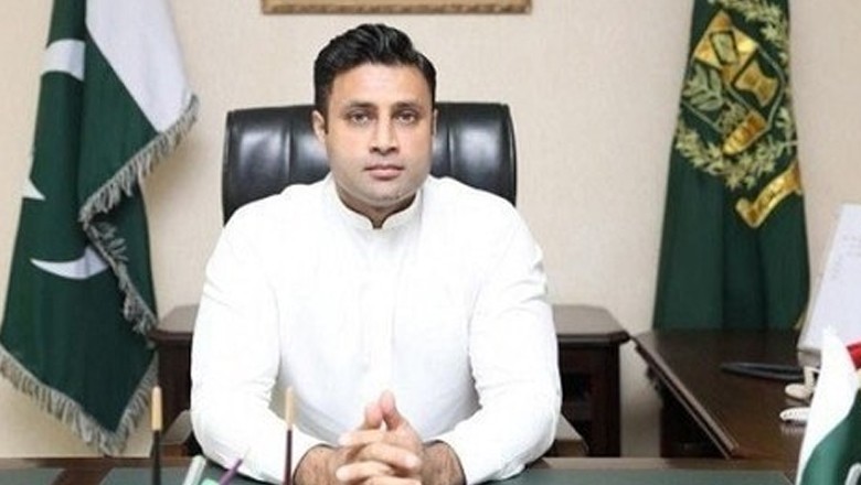 زلفی بخاری نے پی ٹی آئی کی خاطر بڑی قربانی دے دی