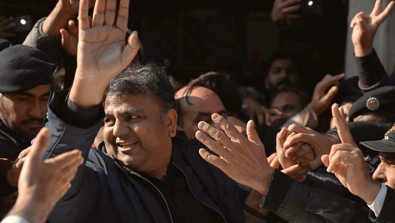 عدالت کا فواد چوہدری کو رہا کرنے کا حکم