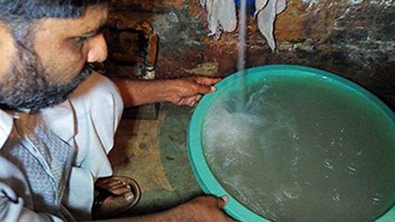 کراچی میں آلودہ پانی پینے سے دو بچے جاں بحق، کئی کی حالت غیر ہوگئی