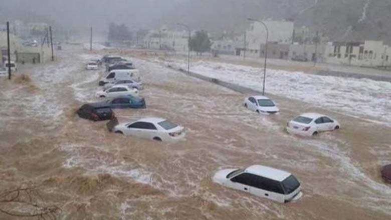 دبئی بارش، مشکلات کا شکار پاکستانیوں کیلیے واٹس ایپ نمبر جاری