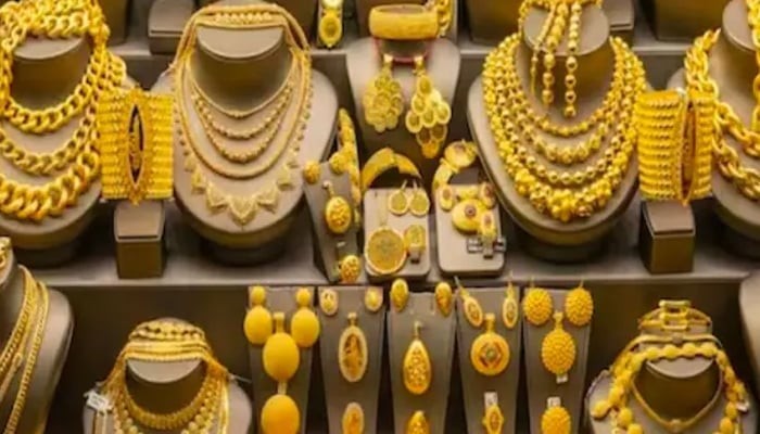سونے کی قیمت مزید بڑھ کر نئی بلندی پر پہنچ گئی