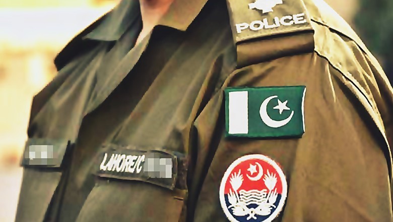 پنجاب پولیس کے اہلکاروں کا ذہنی معذور نوجوان پر بدترین تشدد