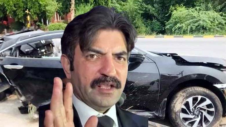 شیر افضل مروت کی گاڑی کو خوفناک حادثہ