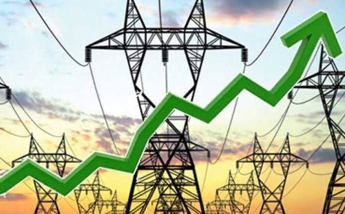 بجلی صارفین پر مزید 310 ارب کا بوجھ ڈالنے کی تیاری