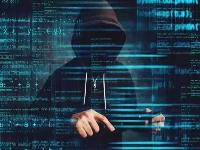 کراچی، ڈارک ویب پر بیوی اور بچوں کی ویڈیوز فروخت کرنے والا سفاک شخص گرفتار