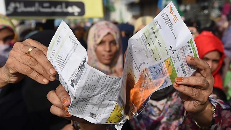 کے الیکٹرک صارفین کیلیے بری خبر، فی یونٹ قیمت میں 10 روپے اضافہ