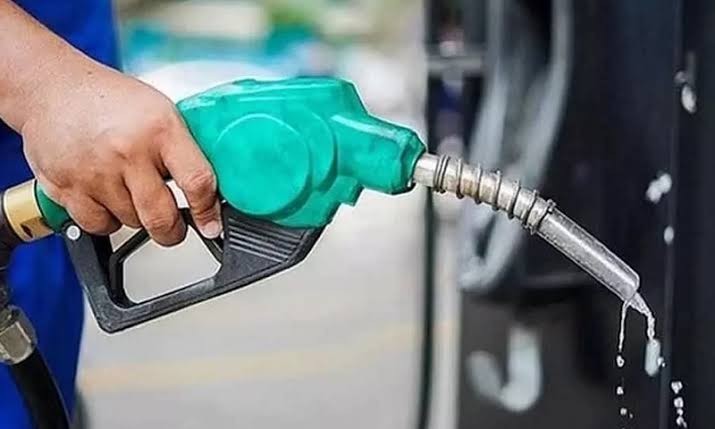 پیٹرول کی قیمت میں بڑی کمی کا امکان