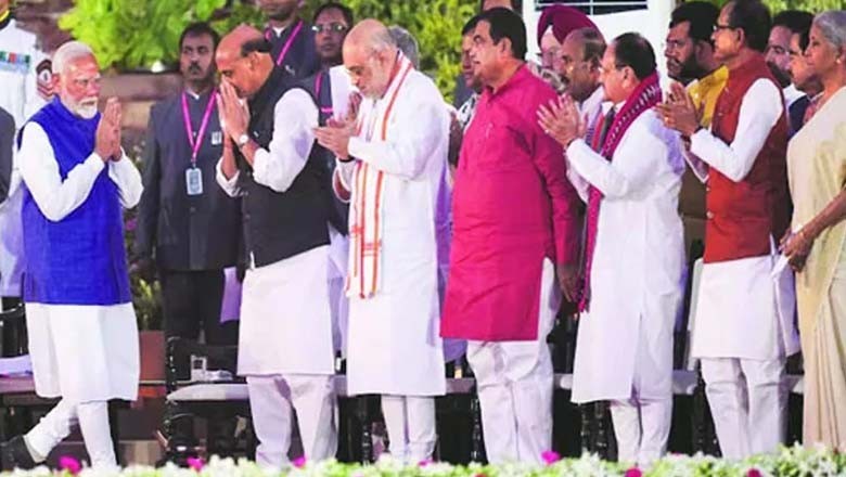 مودی نے کرپٹ اور مجرموں پر مشتمل کابینہ تشکیل دیدی