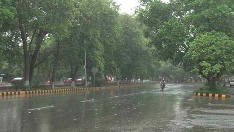 پاکستان کے مختلف شہروں میں بارش سے موسم خوشگوار