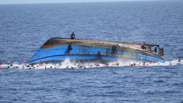 اٹلی میں تارکین وطن کی 2 کشتیاں حادثے کا شکار،17ہلاک متعدد لاپتہ