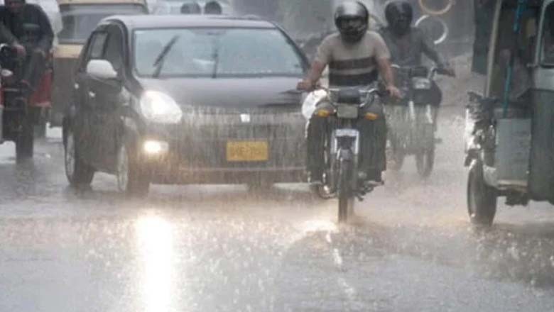 شہر قائد میں شدید گرمی کے بعد تیز ہواؤں کیساتھ بارش